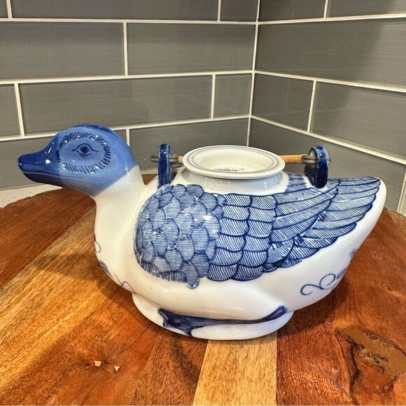 Vintage Blue and White Porcelain Handpainted Duck Teapot - Picture 2 of 9